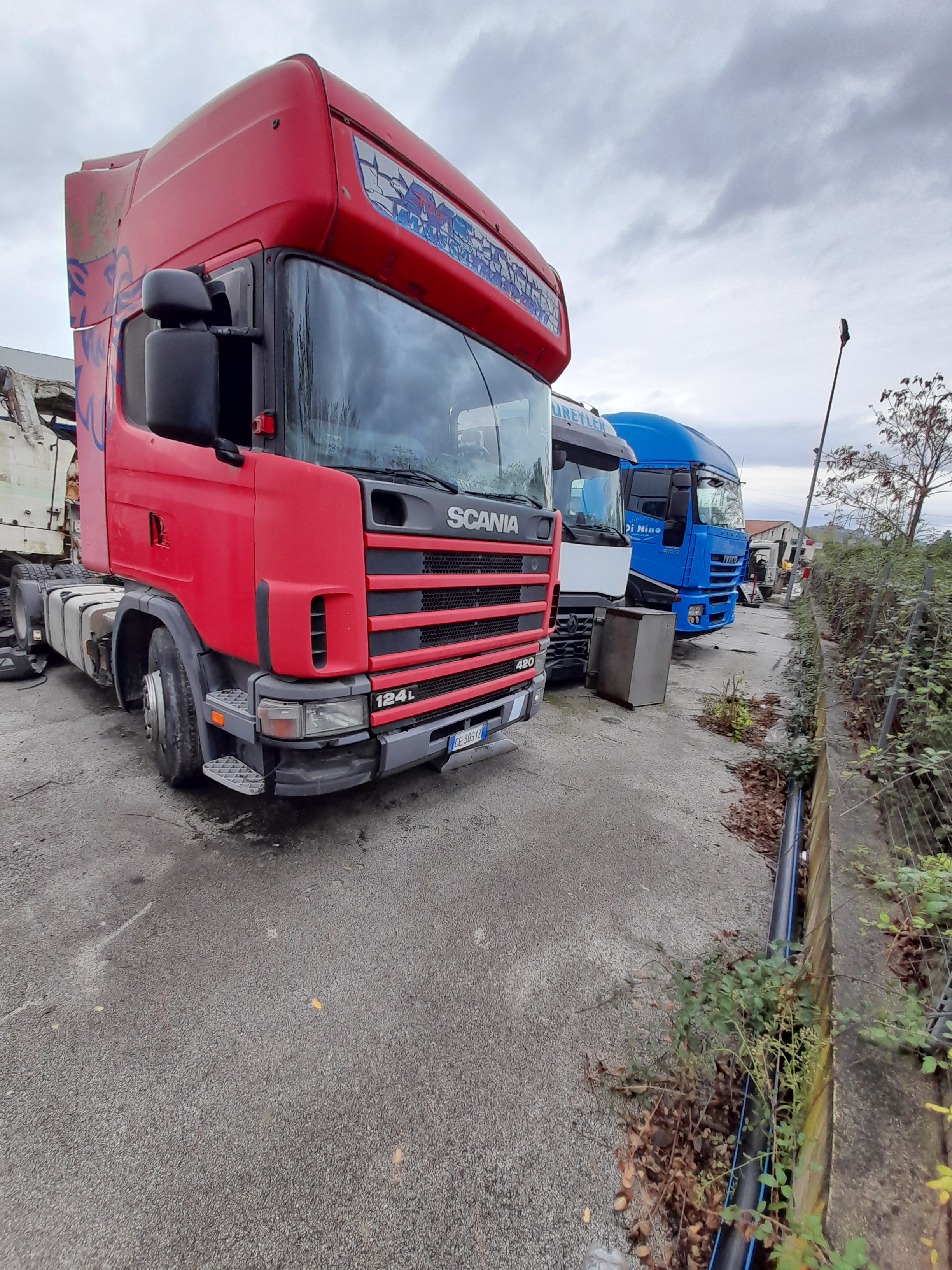 SCANIA 124L 420