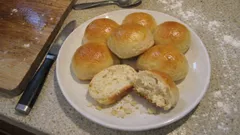 Panini soffici da buffet: l’impasto al latte che resta morbido anche il giorno dopo