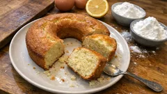 Ciambella all’acqua senza glutine: soffice e profumata, perfetta per colazione