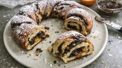 Corona di babka al cioccolato e arancia: intreccio soffice perfetto per le feste