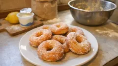 Ciambelle allo yogurt sofficissime: ricetta facile, fritte o al forno