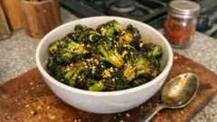 Broccoli in friggitrice ad aria: dorati e croccanti con soia, limone e paprika