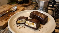 Torrone alle nocciole fatto in casa: guscio al cioccolato e cuore cremoso