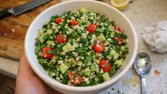 Tabbouleh di bulgur fresco e sgranato: l’insalata fredda perfetta da preparare in anticipo